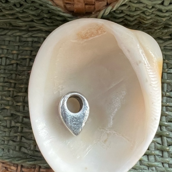 Tear drop charm - Picture 4 of 4